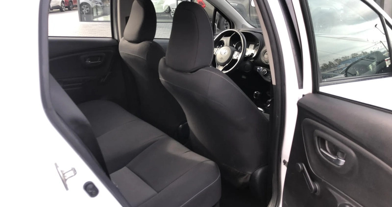 Toyota Yaris cena 62900 przebieg: 83376, rok produkcji 2018 z Lubraniec małe 172